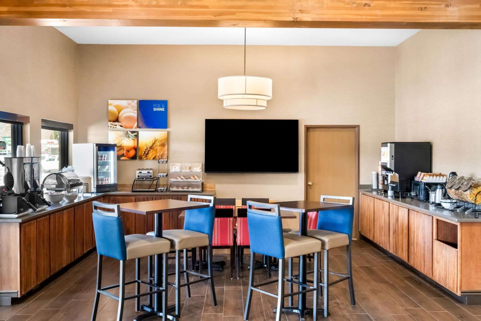 Comfort Inn At Buffalo Bill Village Resort Cody Εξωτερικό φωτογραφία
